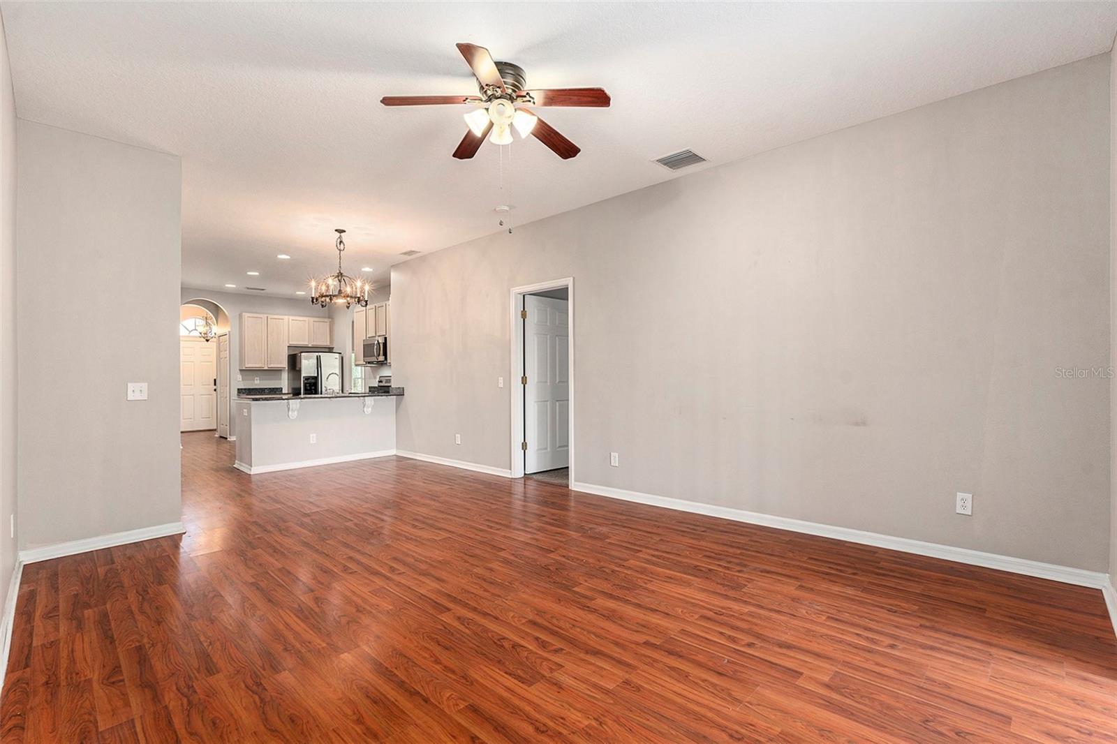 3219 GIANNA WAY — photo 3