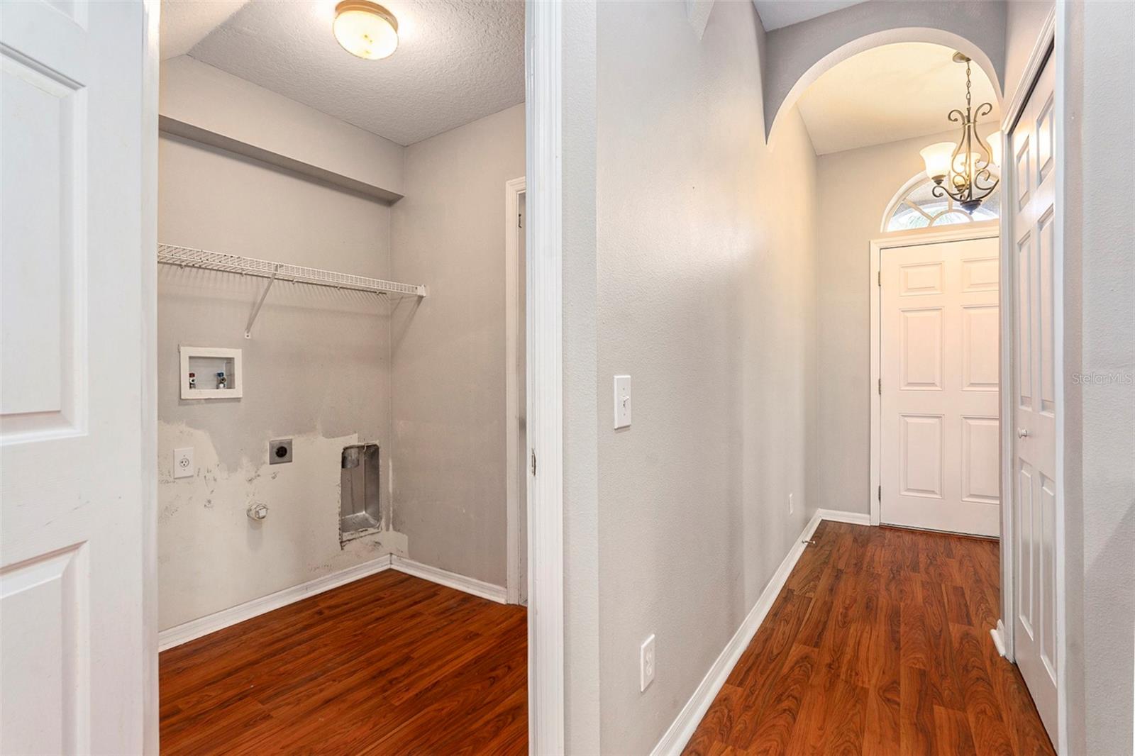 3219 GIANNA WAY — photo 7