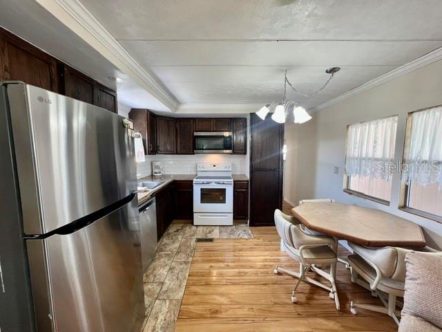 10818 FREEDOM DR — photo 7