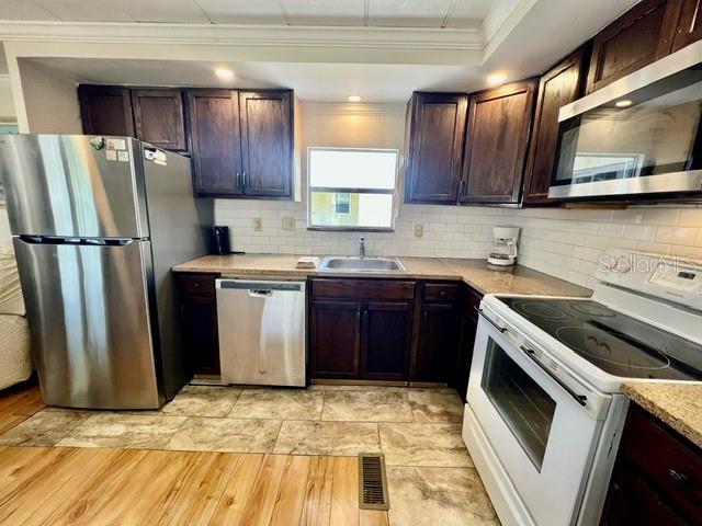 10818 FREEDOM DR — photo 12