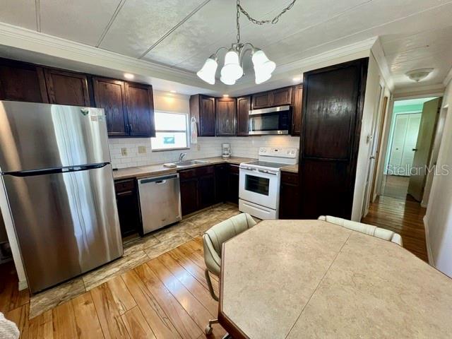 10818 FREEDOM DR — photo 8