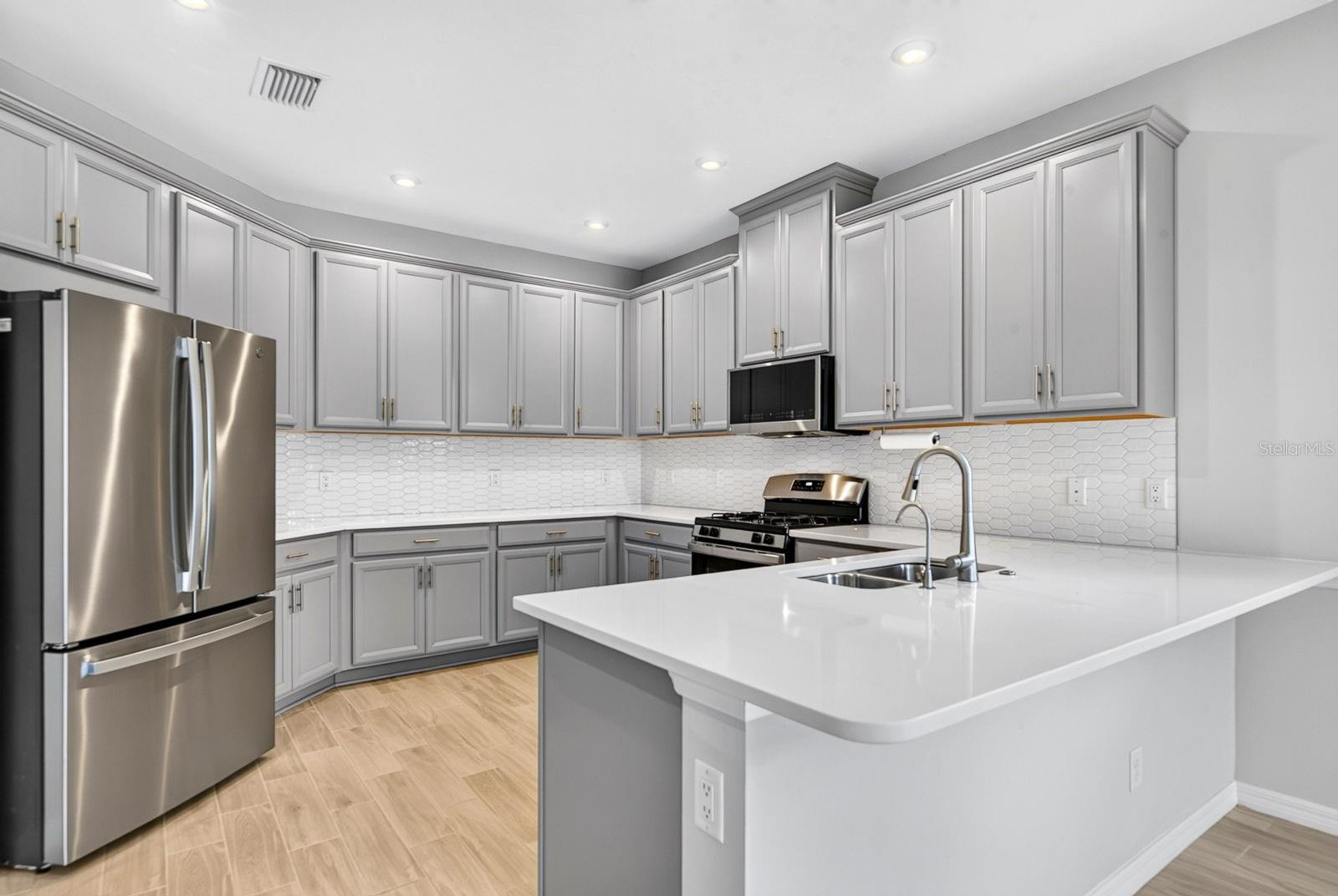 16443 PAYNES MILL DR — photo 12