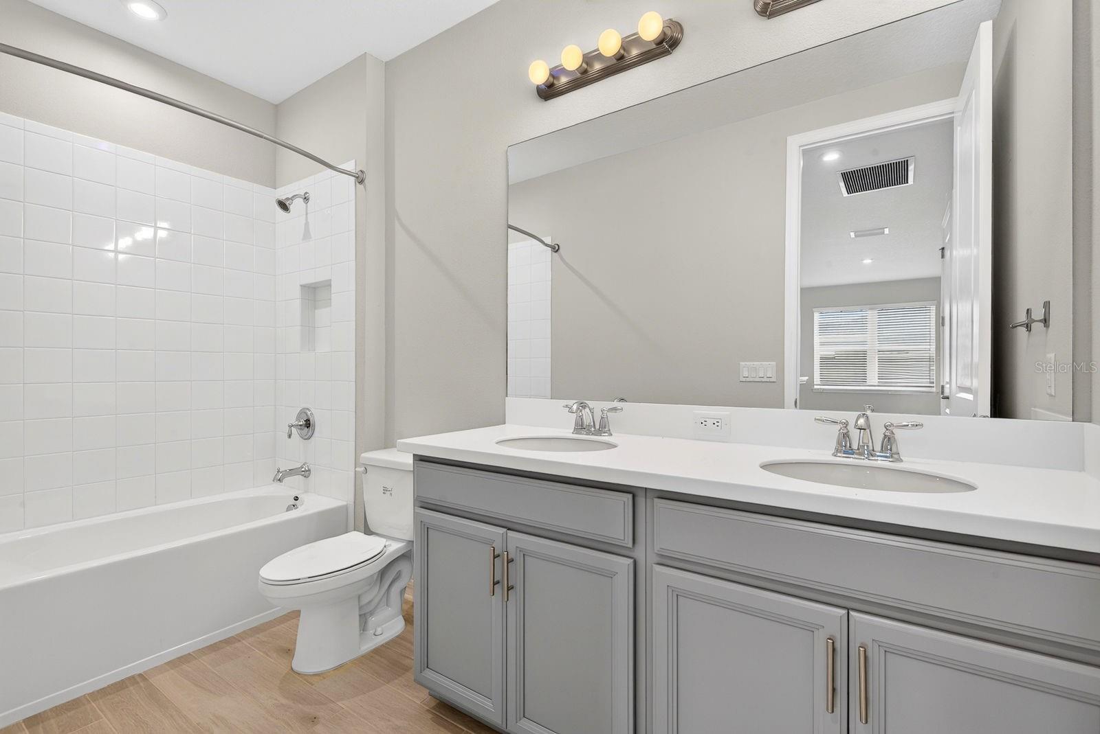 16443 PAYNES MILL DR — photo 45