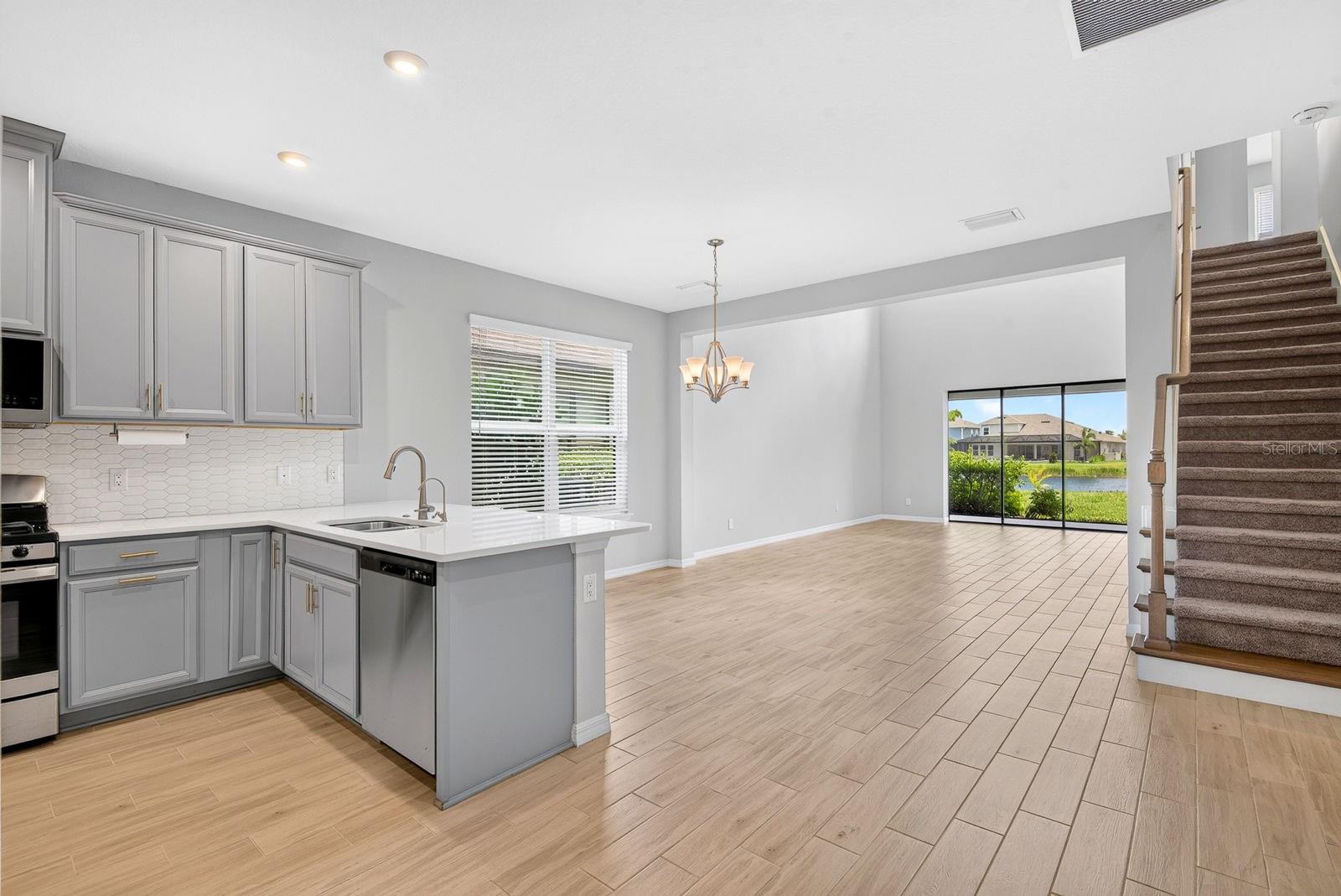 16443 PAYNES MILL DR — photo 8