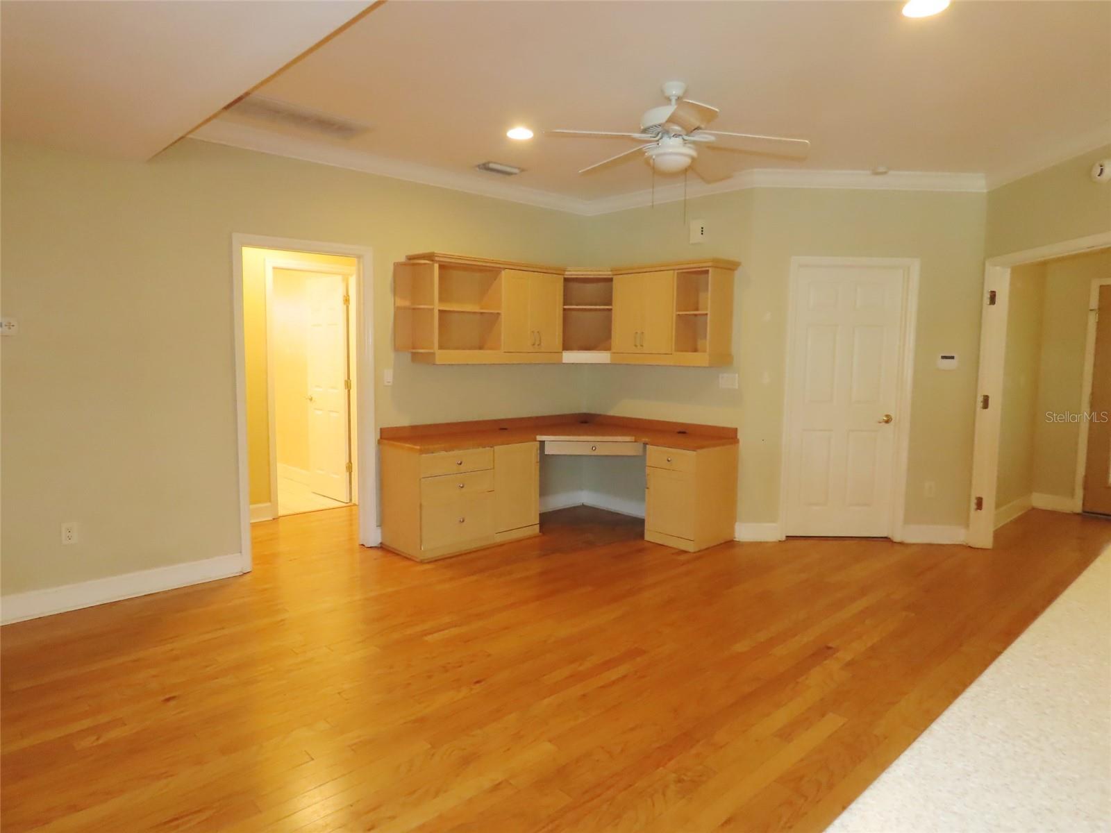 7555 PINE VALLEY LN — photo 29