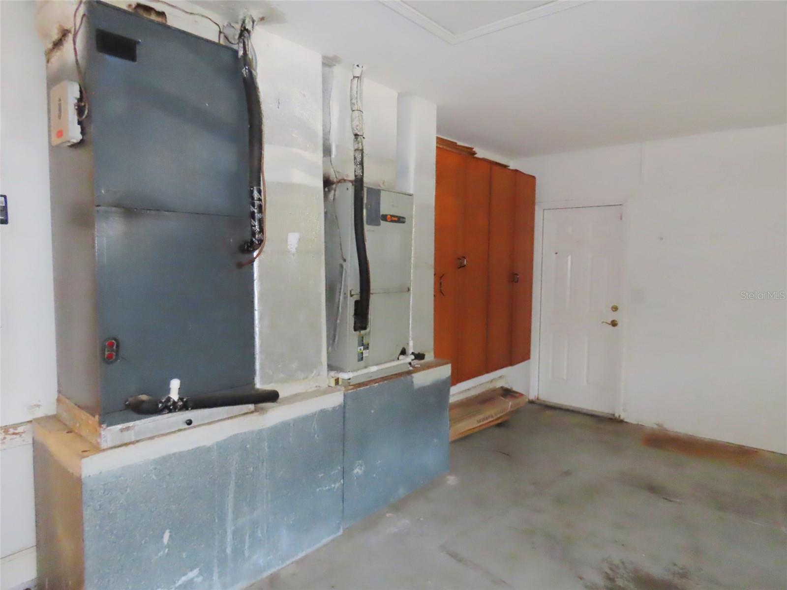 7555 PINE VALLEY LN — photo 46