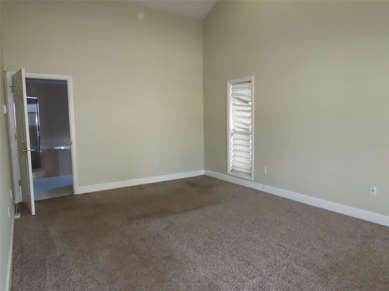 7555 PINE VALLEY LN — photo 13