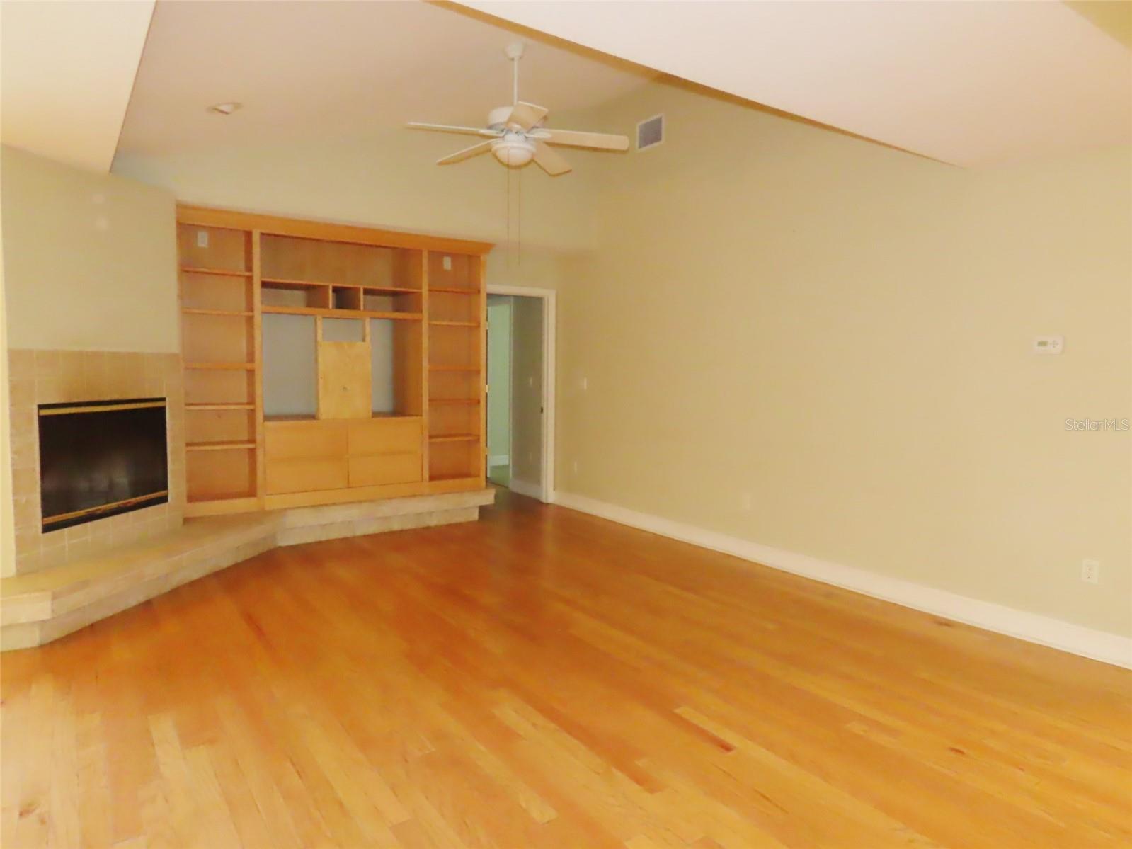 7555 PINE VALLEY LN — photo 35