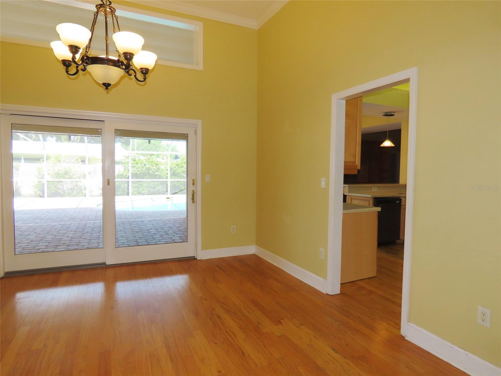 7555 PINE VALLEY LN — photo 11