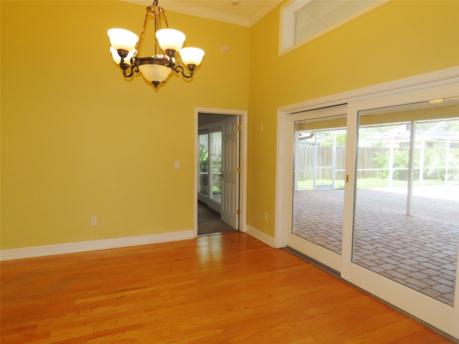7555 PINE VALLEY LN — photo 8