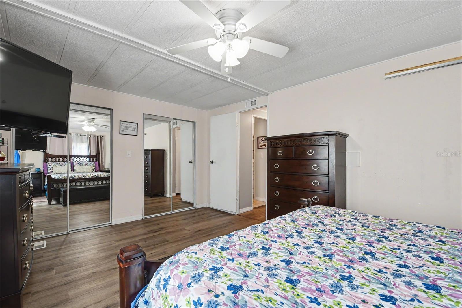 3902 JULIE DR — photo 18