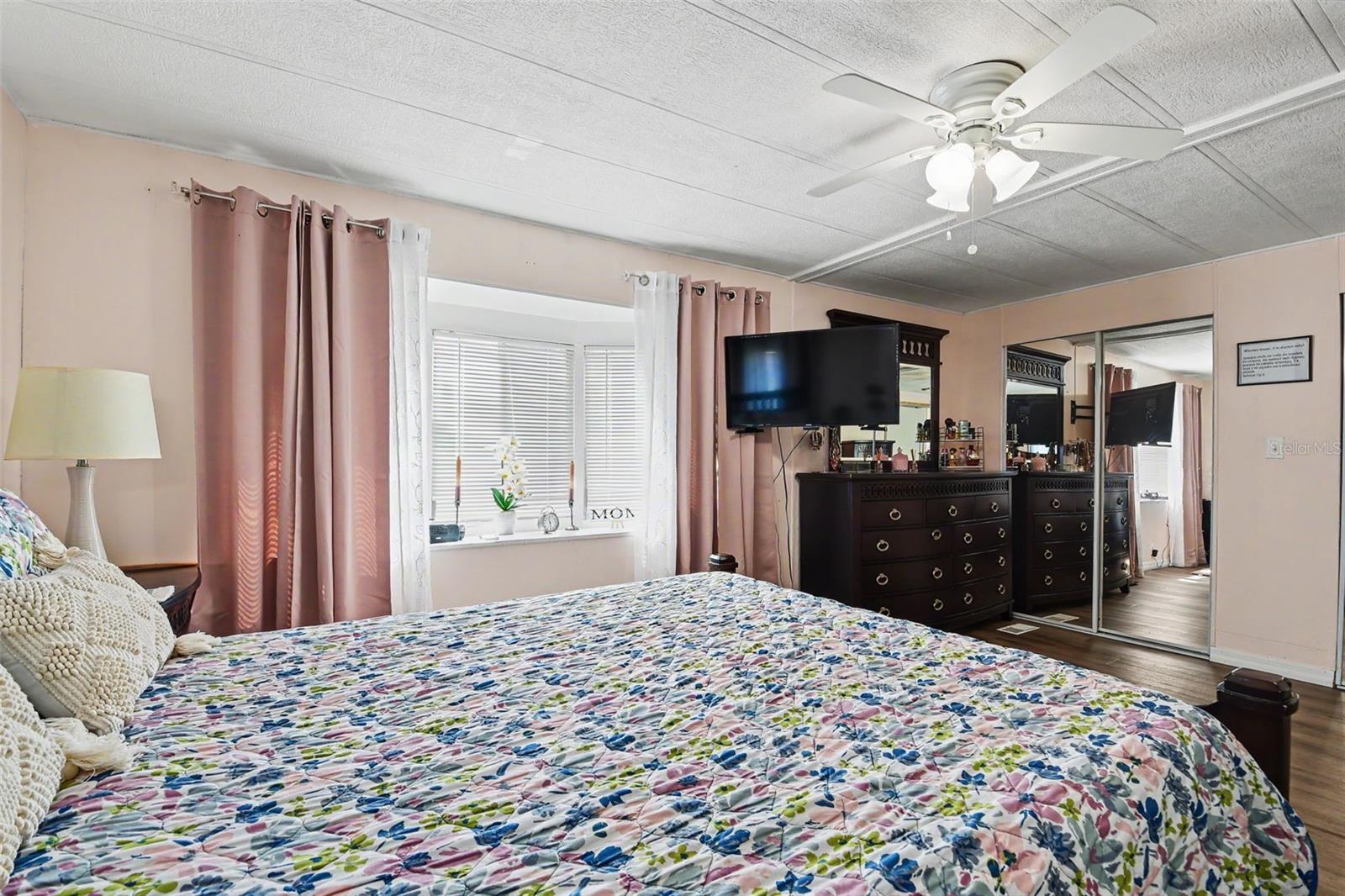 3902 JULIE DR — photo 17