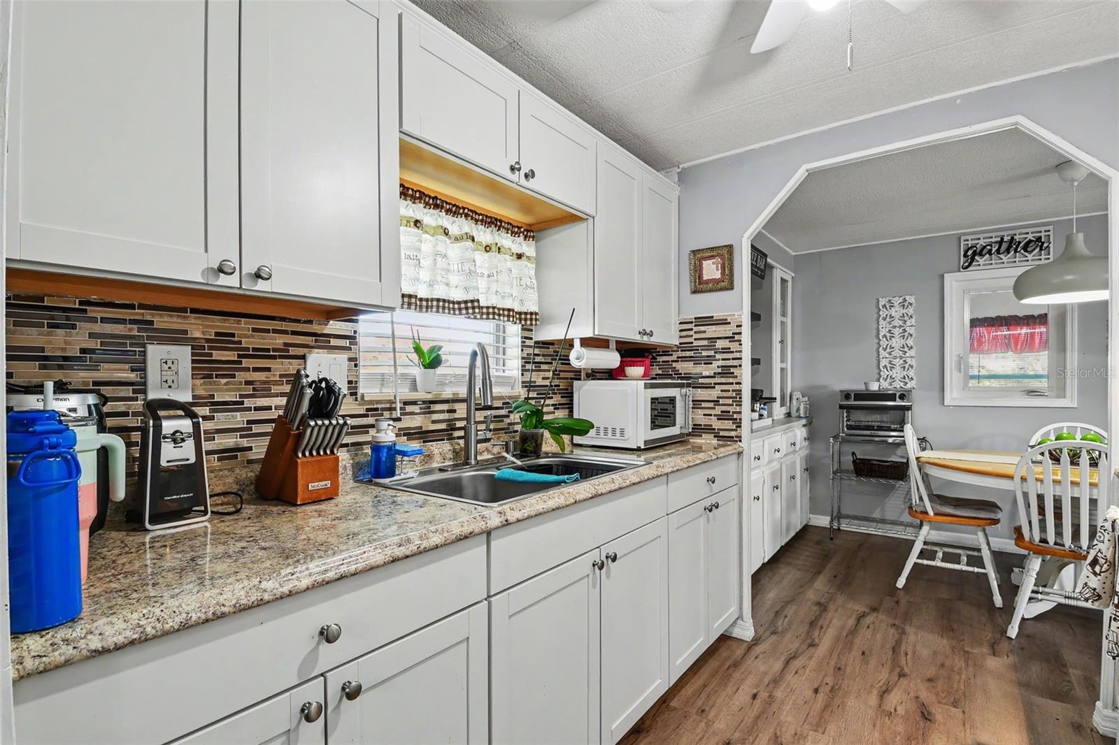 3902 JULIE DR — photo 14