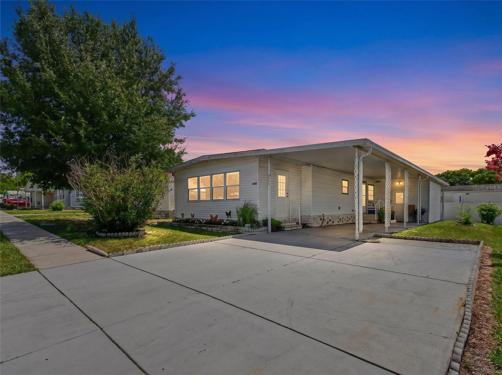 3902 JULIE DR — photo 3