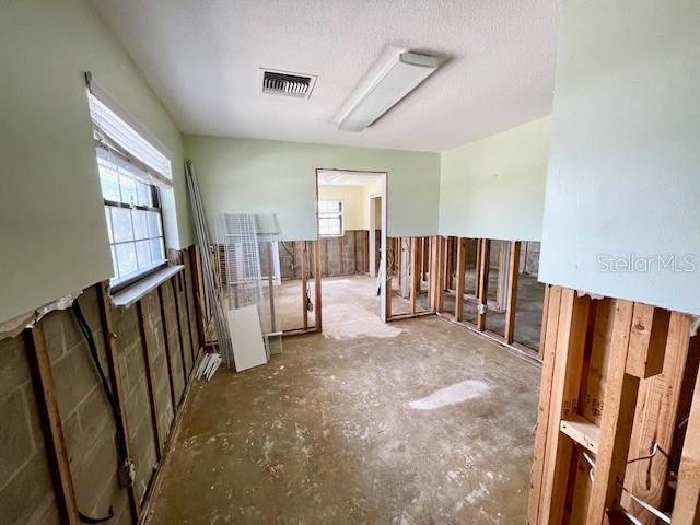 605 PALM BLVD — photo 9