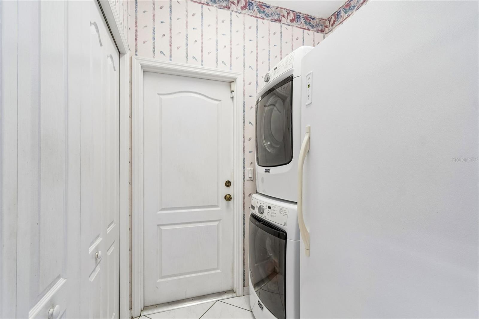 7791 CARVER CT — photo 31