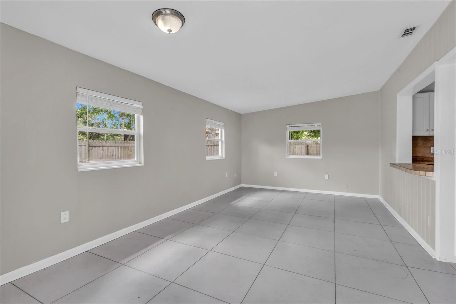 7000 BRENTFORD RD — photo 11