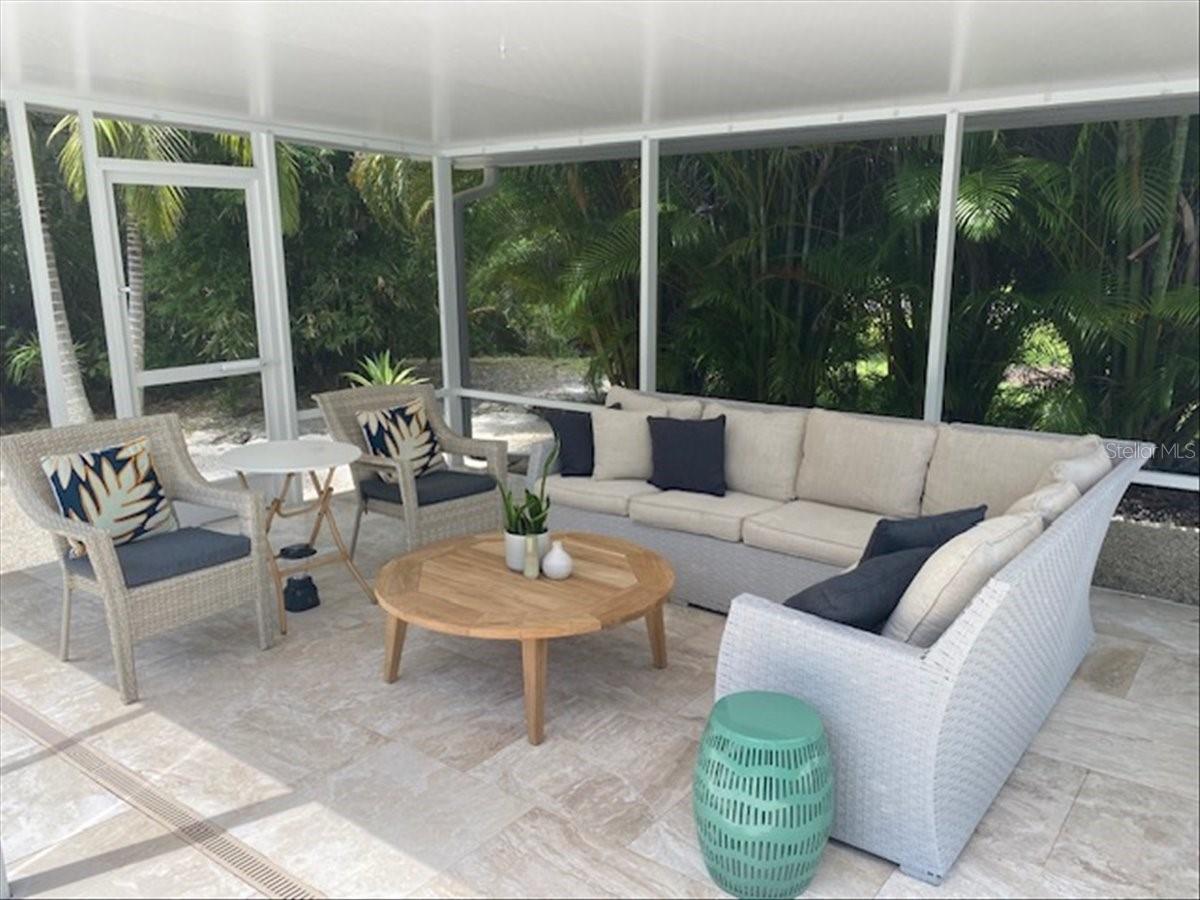 3282 TOBERO LN — photo 9