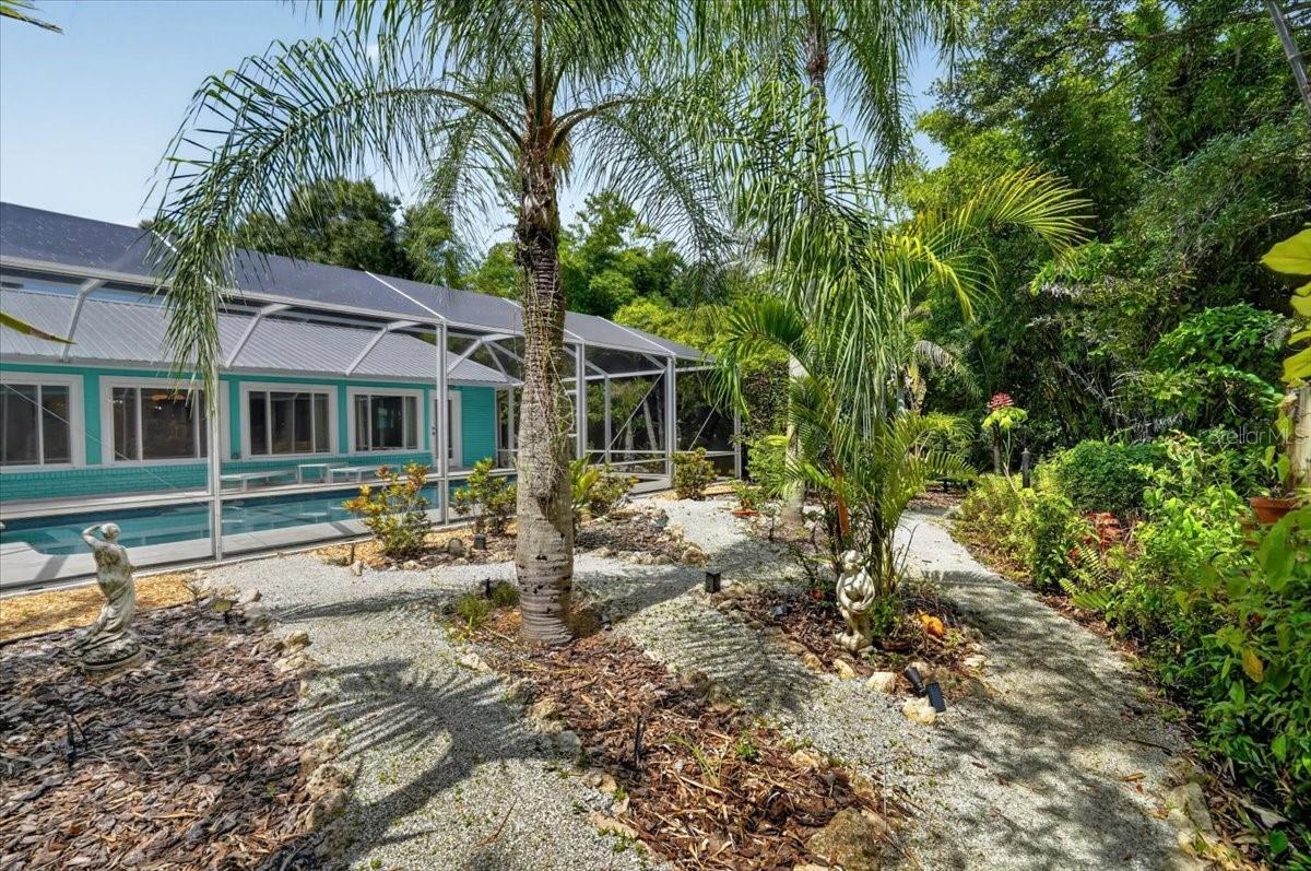 3282 TOBERO LN — photo 38