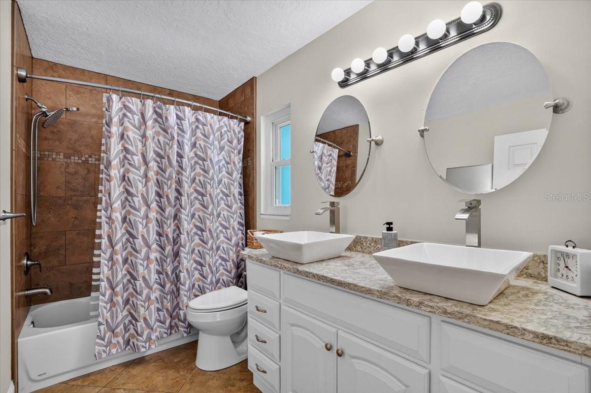 3282 TOBERO LN — photo 32