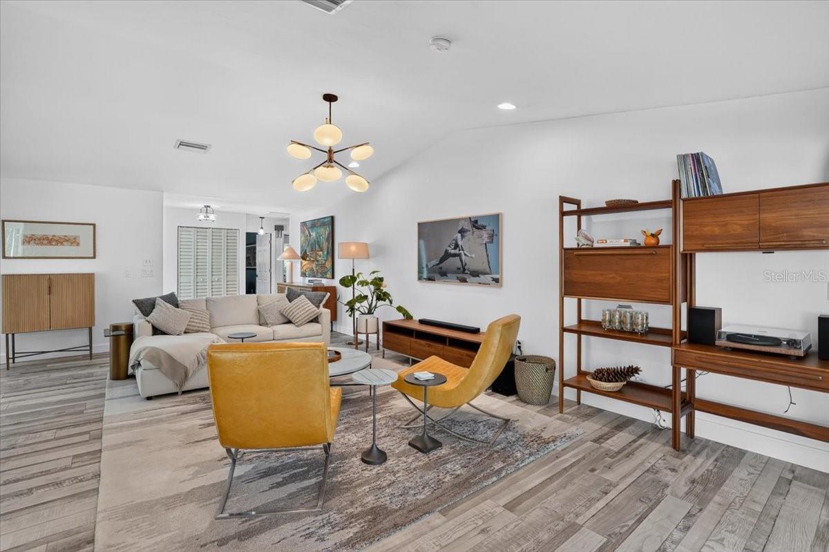 3282 TOBERO LN — photo 12