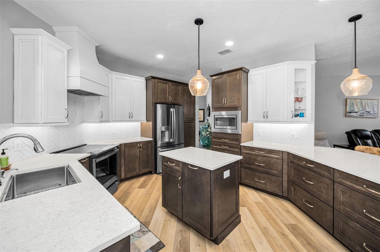 6646 GARDEN PALM CT — photo 21