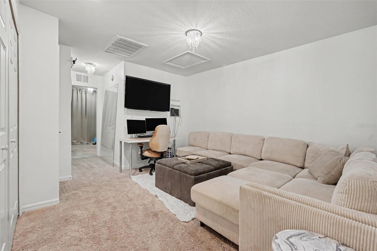 5374 SYLVESTER LOOP — photo 17