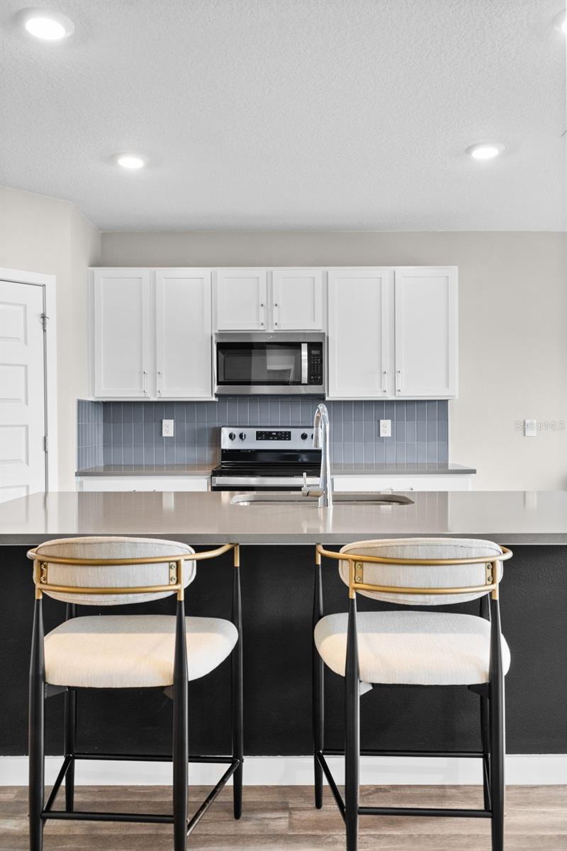 9728 CRESCENT RAY DR — photo 17