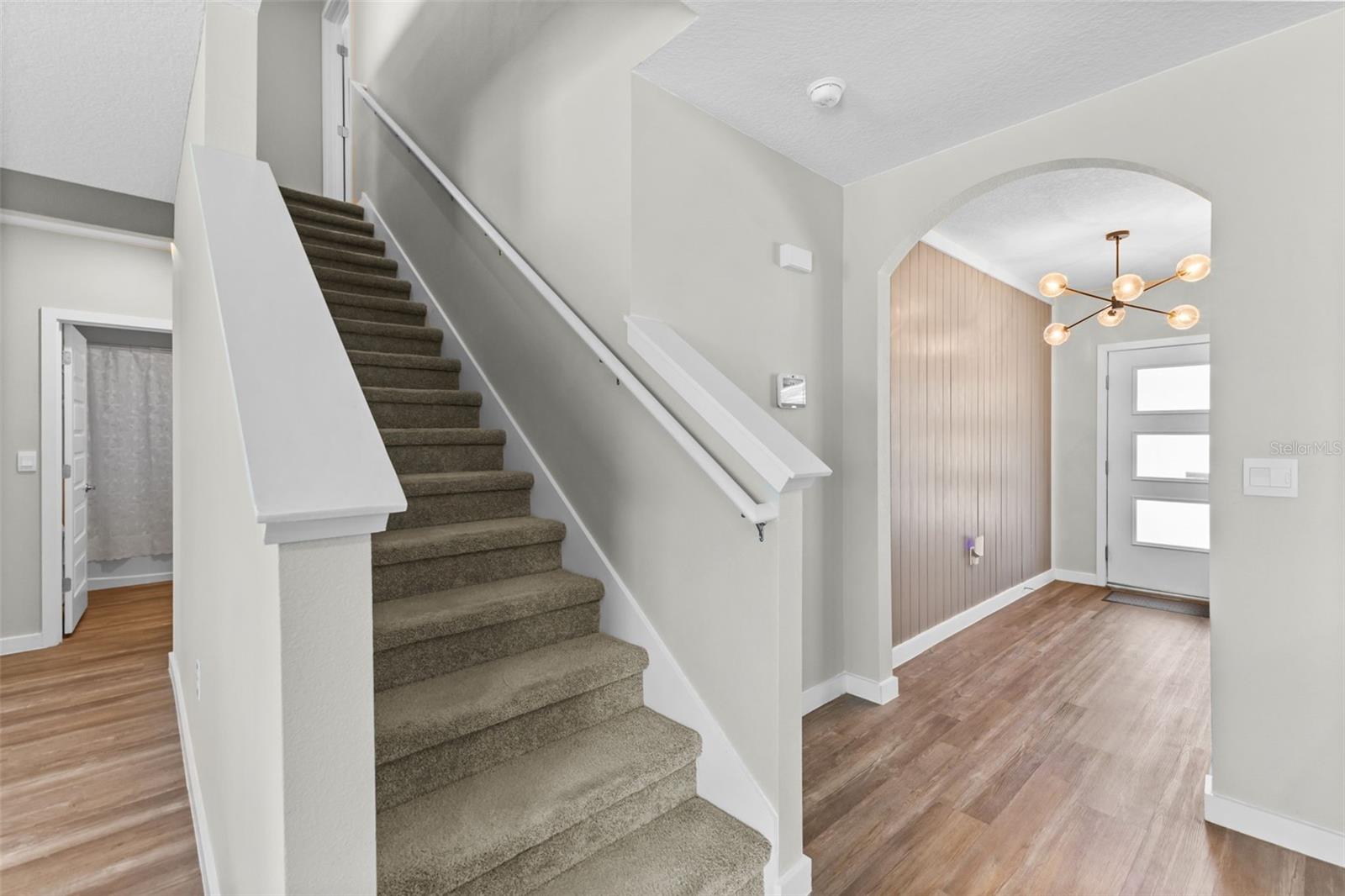 9728 CRESCENT RAY DR — photo 34