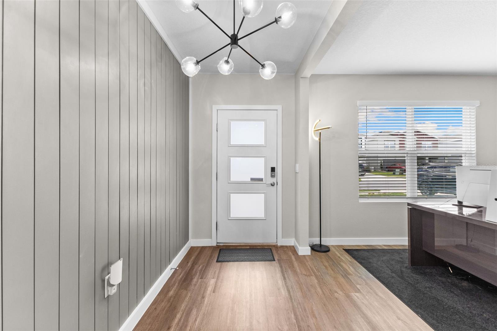 9728 CRESCENT RAY DR — photo 12