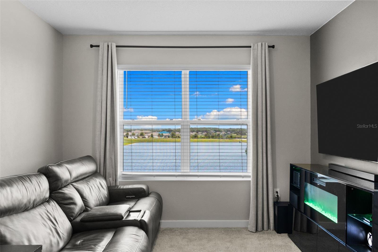 9728 CRESCENT RAY DR — photo 43