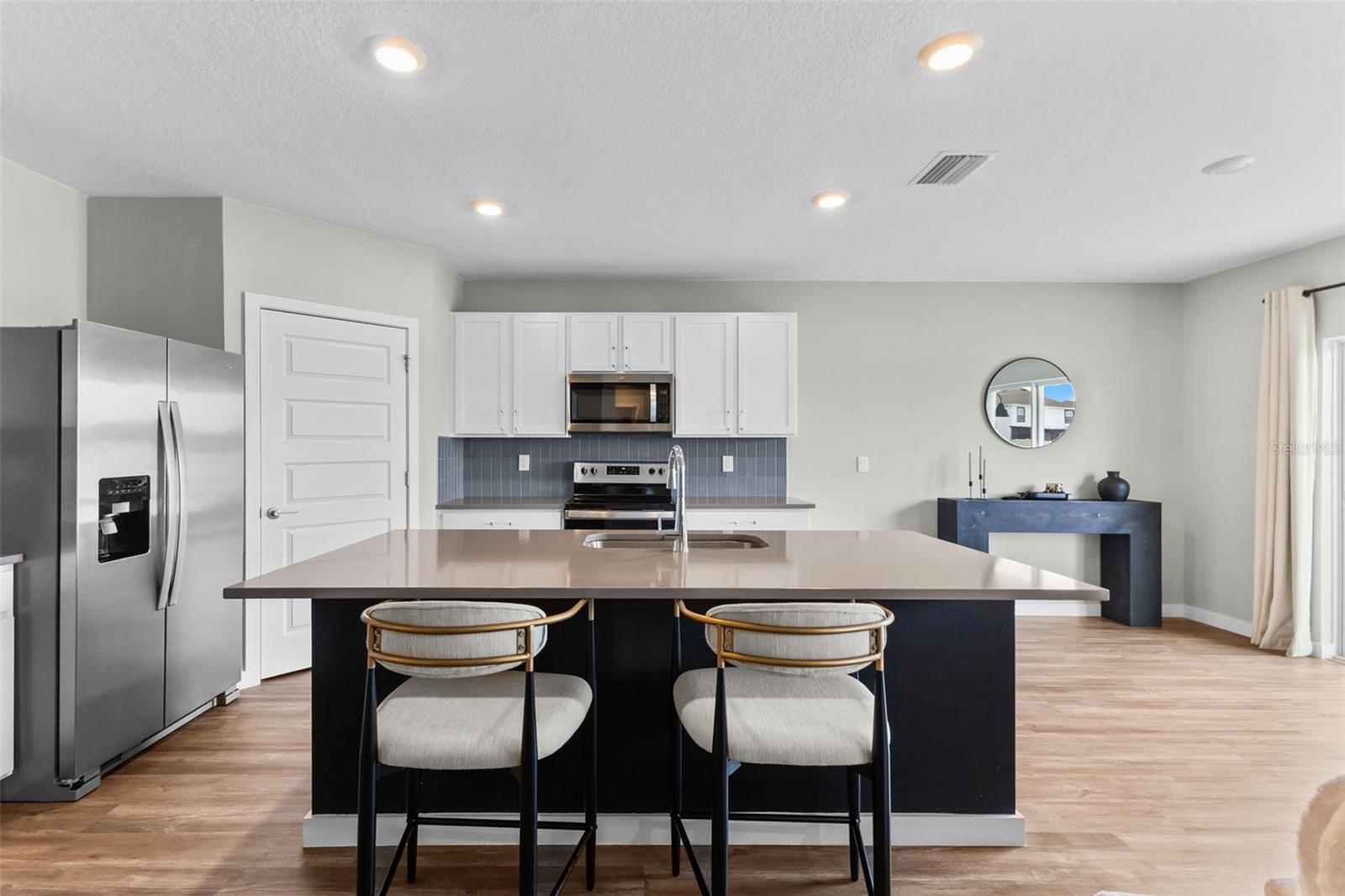 9728 CRESCENT RAY DR — photo 15