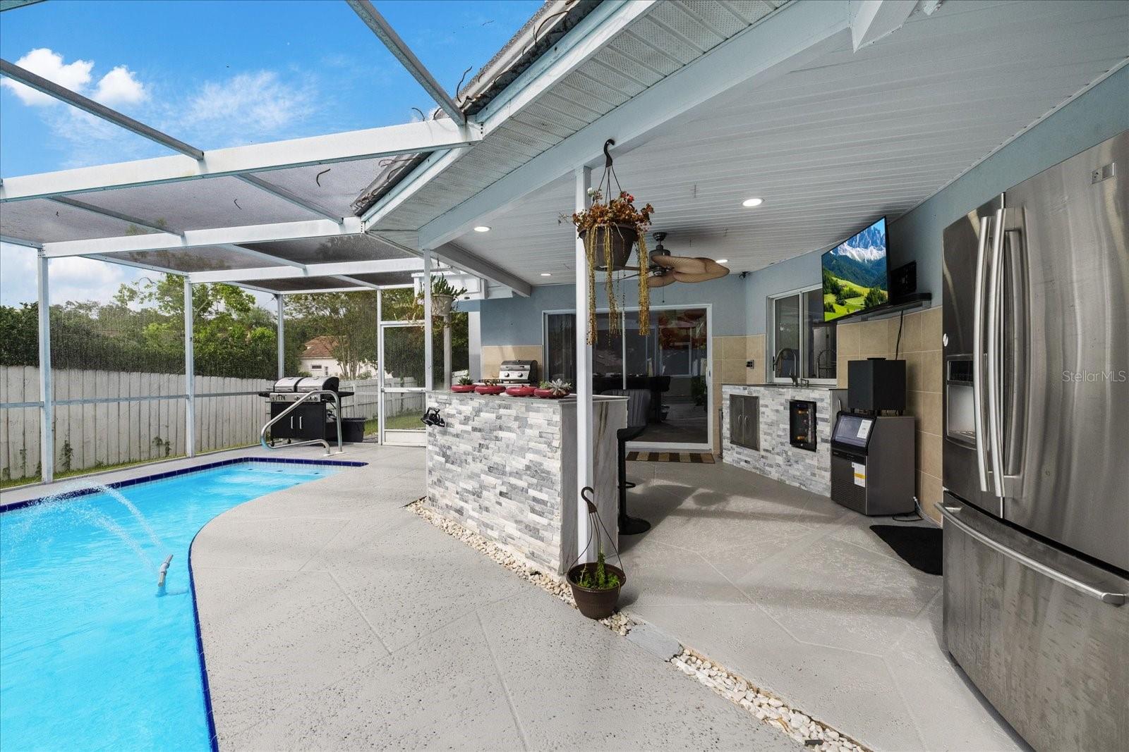 13528 WOODSIDE DR — photo 47