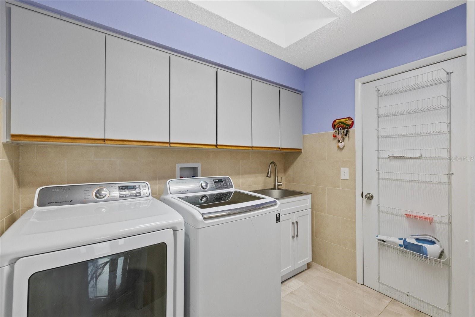 13528 WOODSIDE DR — photo 53