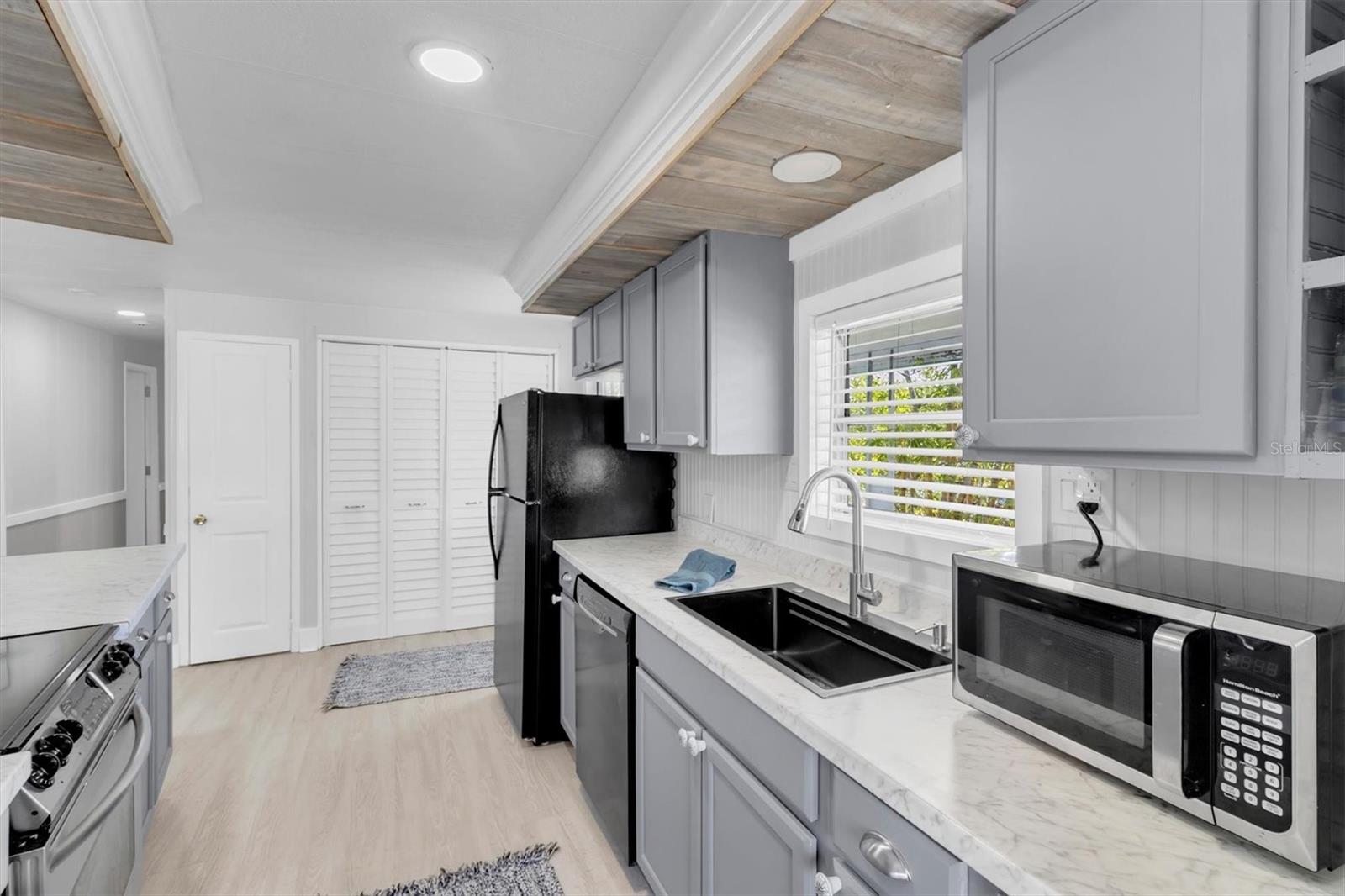 6629 TOWER DR — photo 29