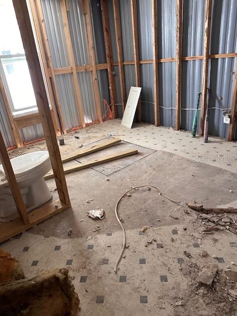 6631 CELESTE LN — photo 8