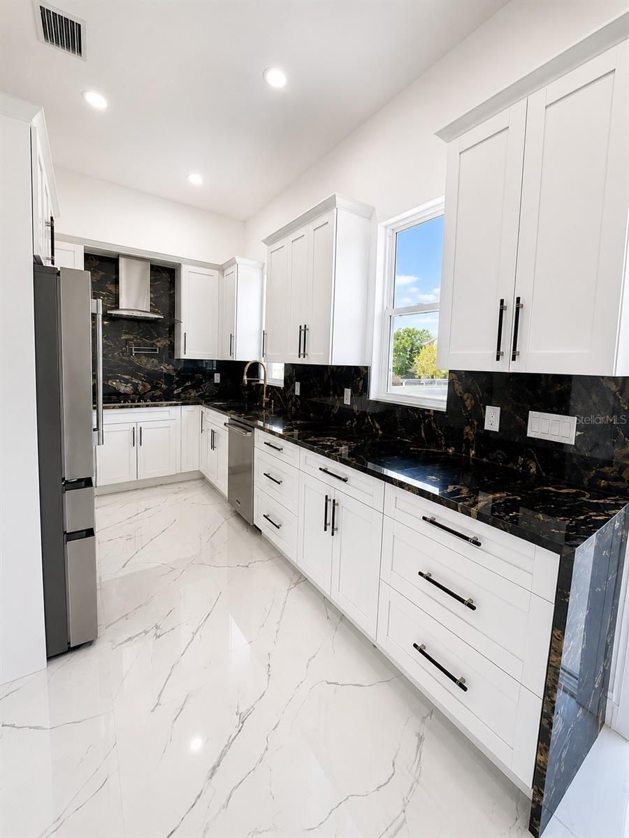 6510 SIMONE SHORES CIR — photo 14
