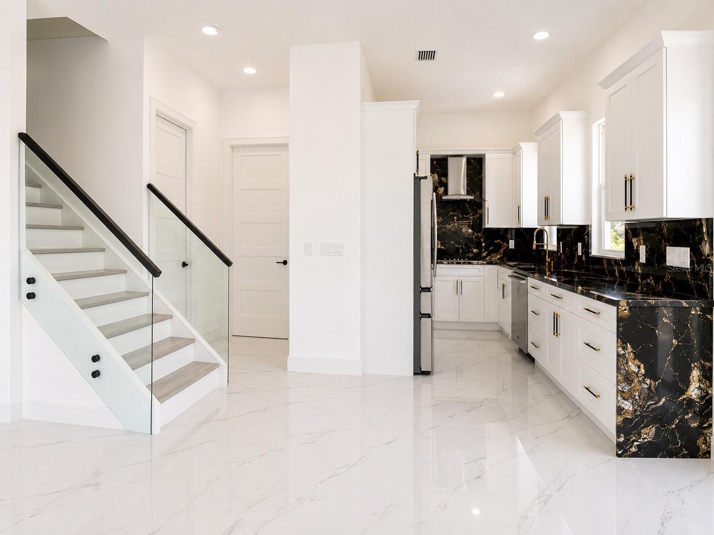 6510 SIMONE SHORES CIR — photo 4