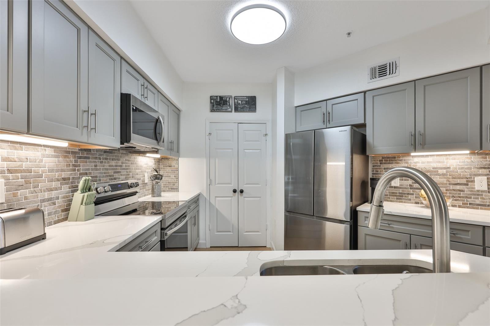 3312 BAY CLUB CIR #3312 — photo 9