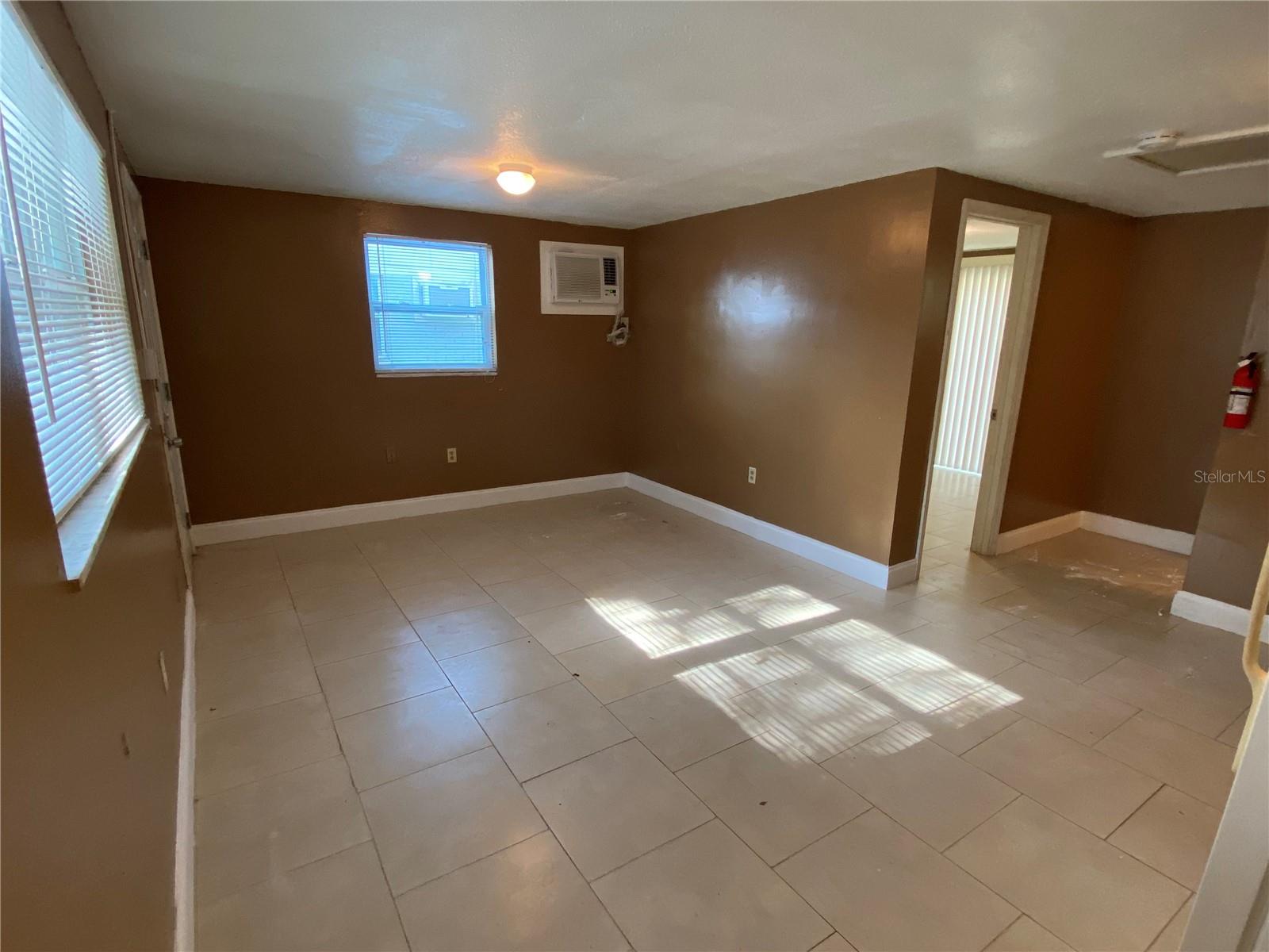 1609 E 143RD AVE #105-108 — photo 3