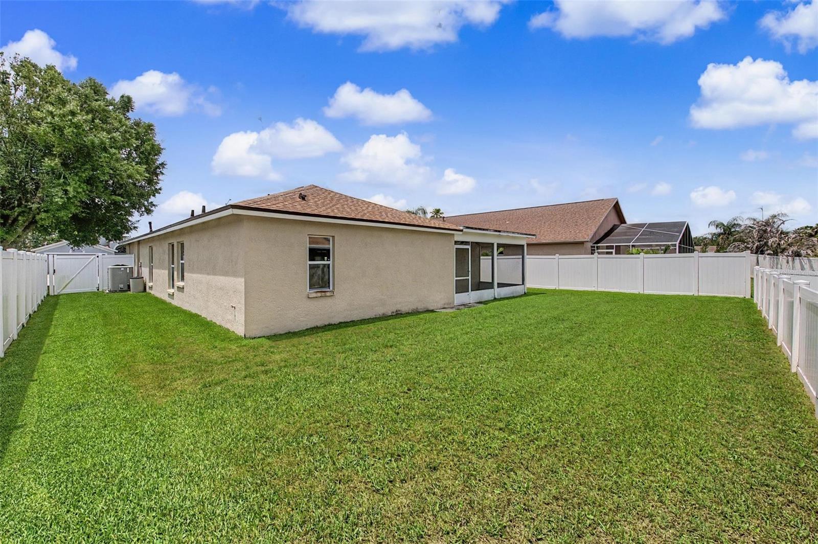 29641 FOG HOLLOW DR — photo 35