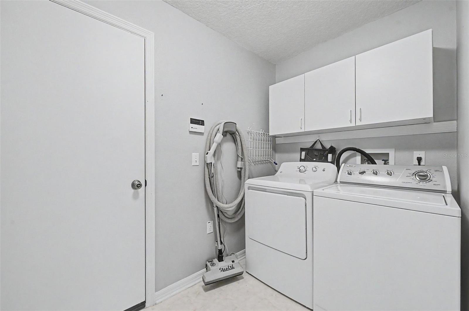 29641 FOG HOLLOW DR — photo 32