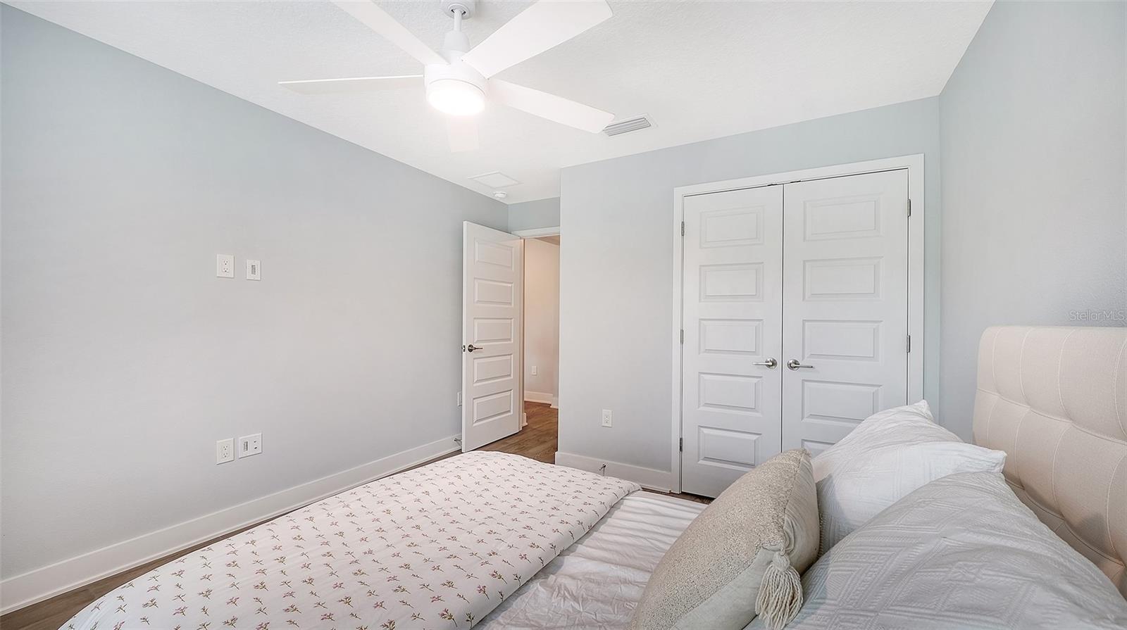 2554 FLOYD ST — photo 27