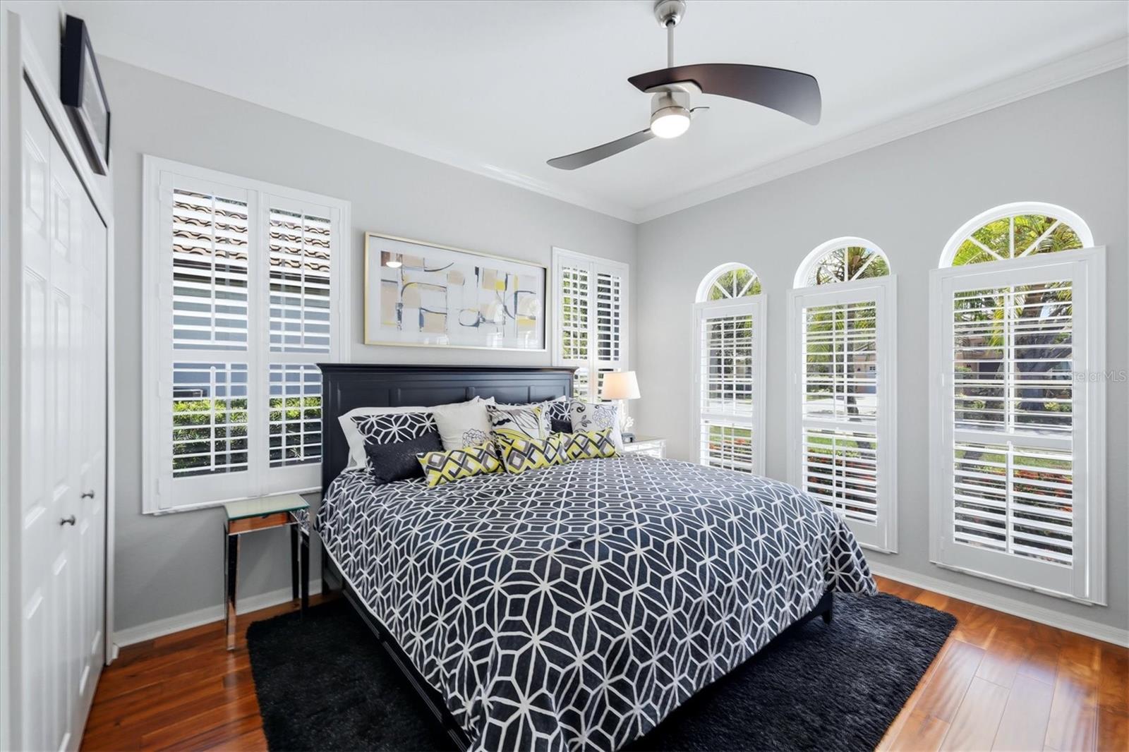7346 WINDEMERE LN — photo 23