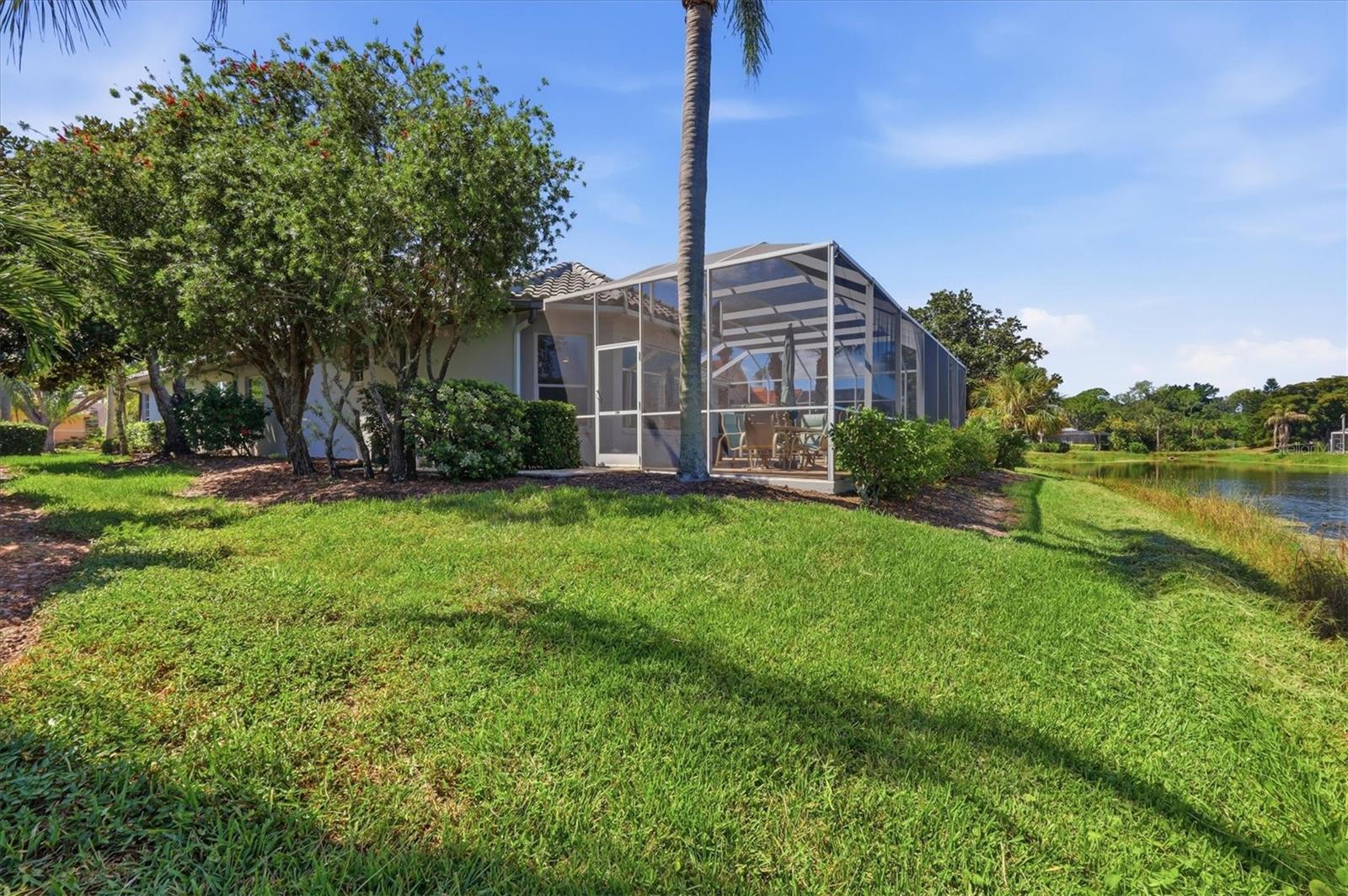 7346 WINDEMERE LN — photo 34