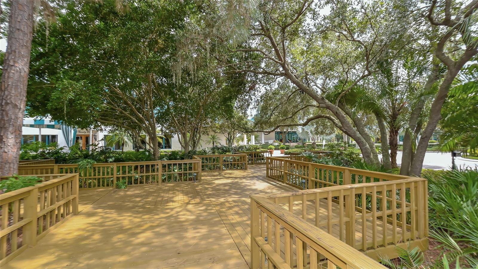 7346 WINDEMERE LN — photo 79
