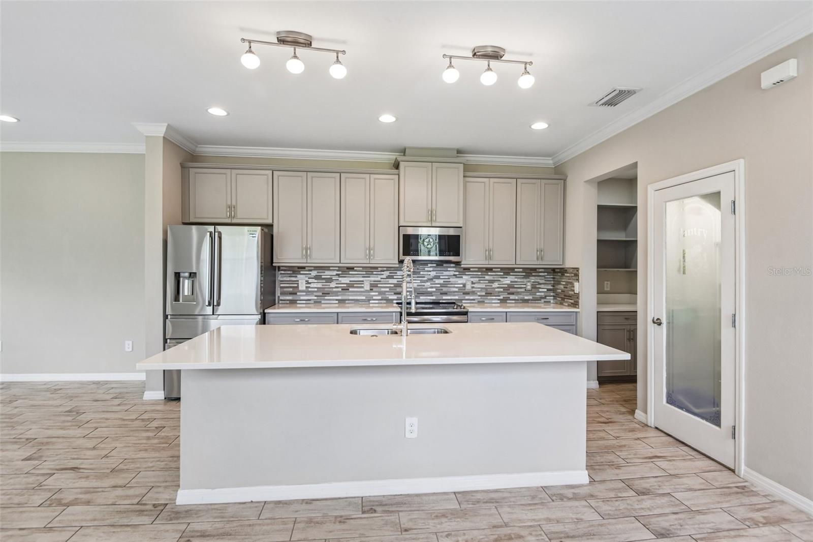 6706 ROCKY PARK ST — photo 14