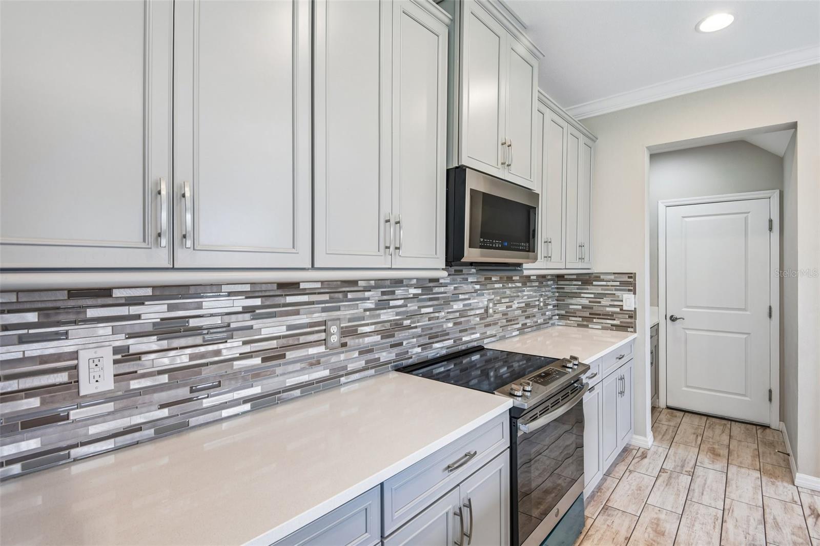 6706 ROCKY PARK ST — photo 13