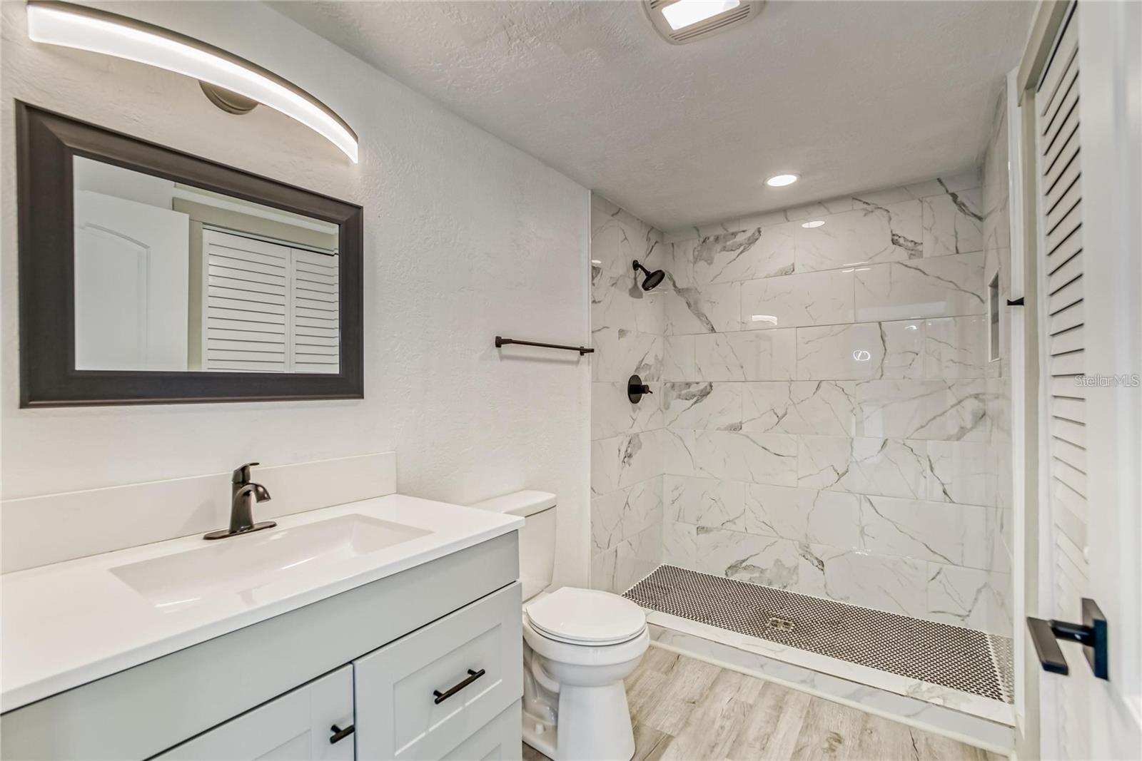 1300 MELONWOOD AVE — photo 11