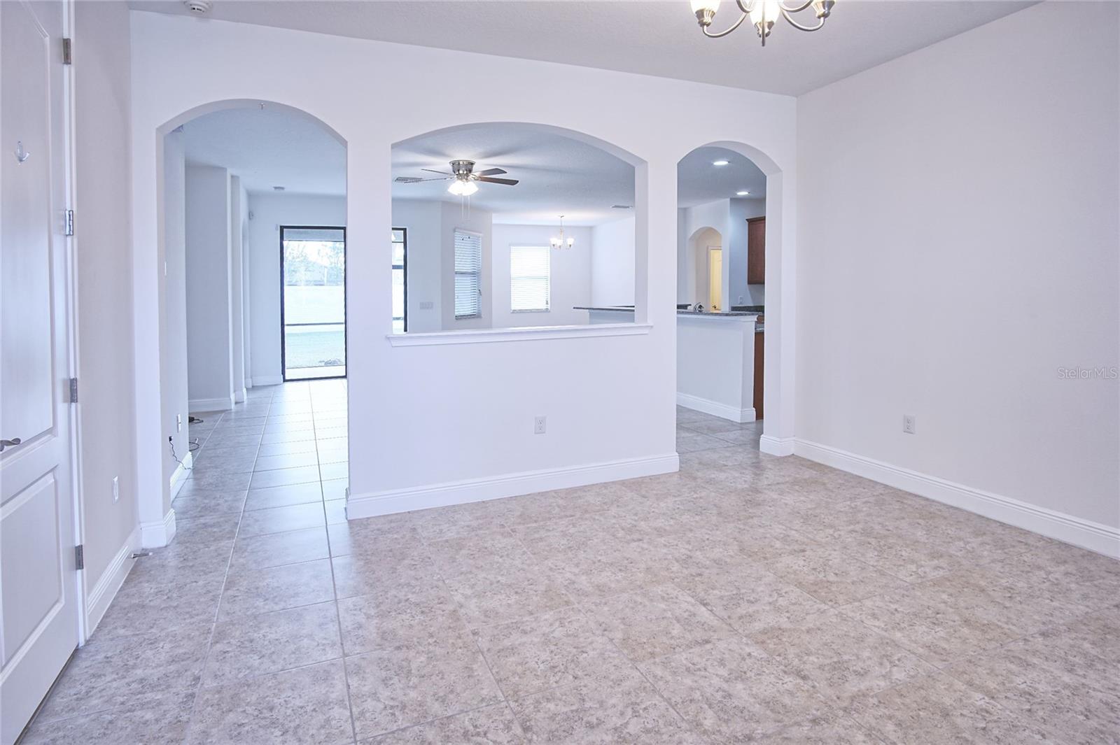 11619 IRIS SPRING CT — photo 3